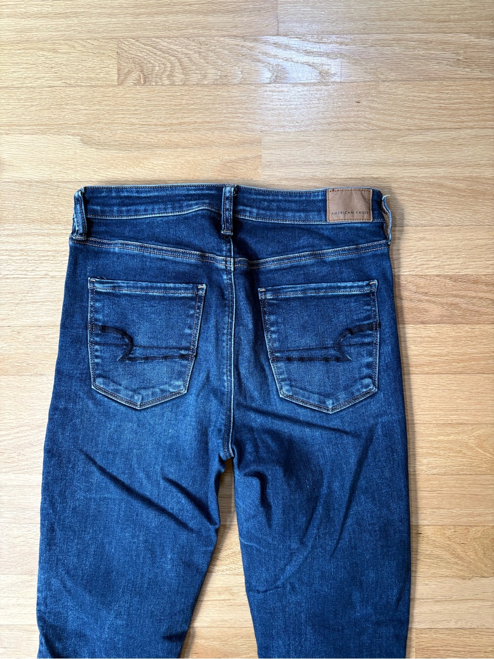 American Eagle Next Level Stretch Super Hi-Rise Jegging Jeans Size 8 - Picture 4 of 10